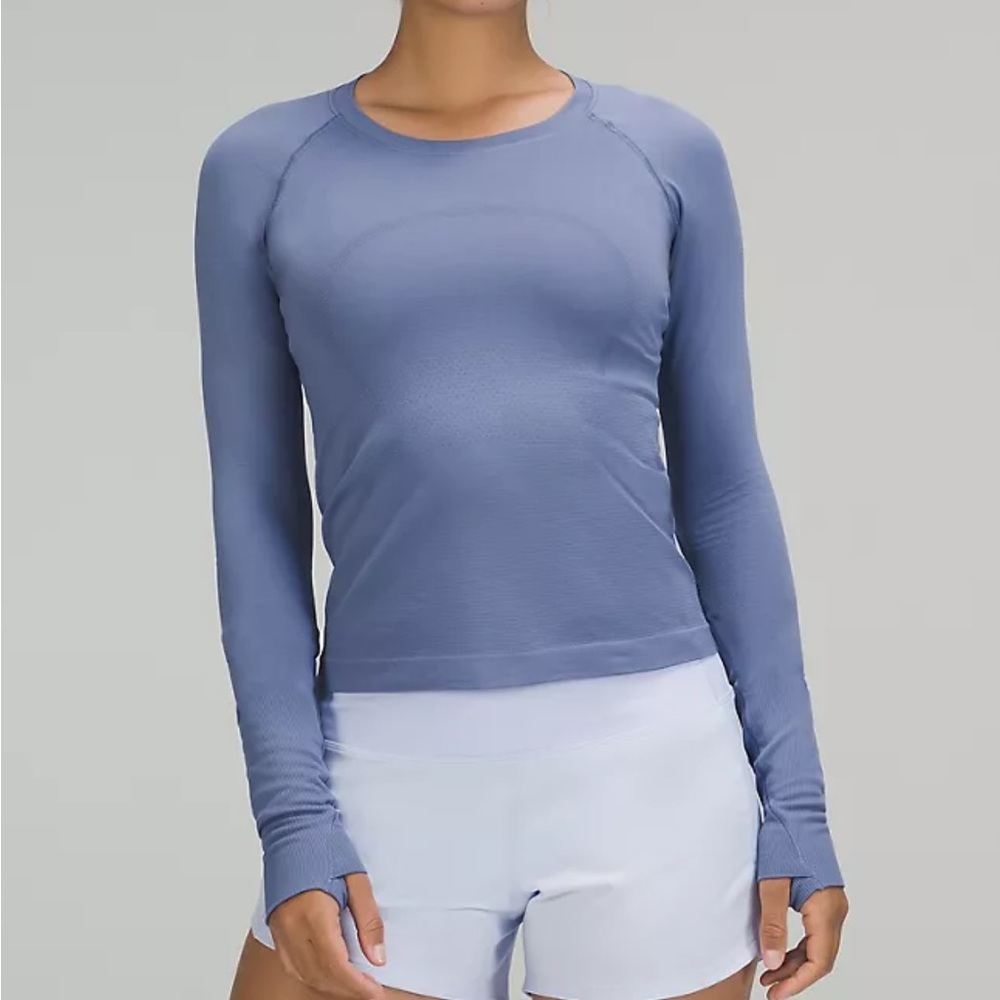 Lululemon blue swiftly tech long sleeve shirt. Size 0. Color water drop.